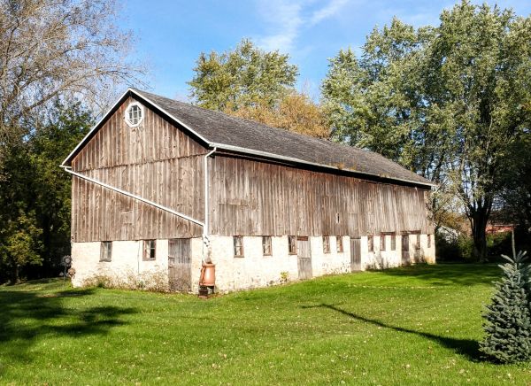 Barn Gutter Repair in Flint