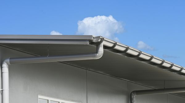 Eavestrough Service in Flint